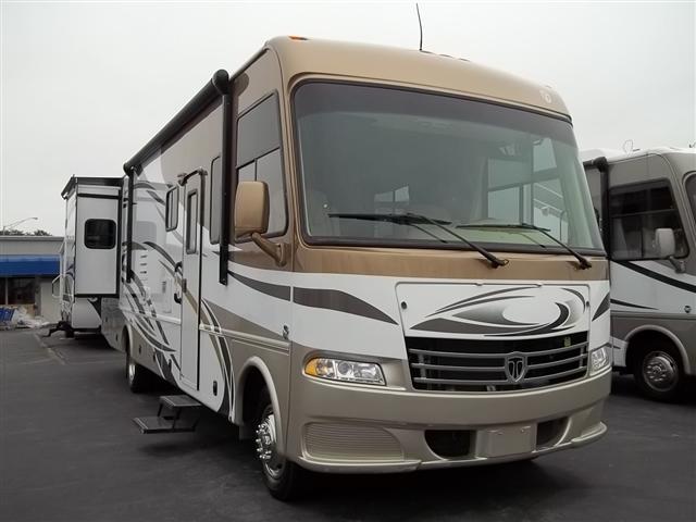 2013 THOR MOTOR COACH DayBreak